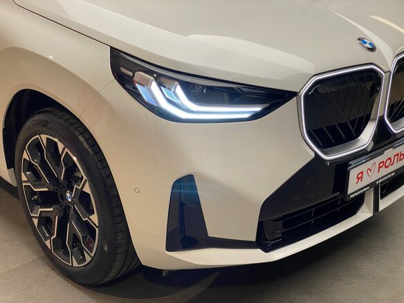 2026 BMW X3 Long 30L xDrive IV (G45/G48), белый, 7360000 рублей - вид 3