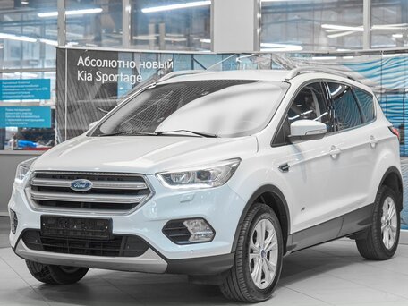 2016 Ford Kuga II Рестайлинг, белый, 1249000 рублей, вид 1