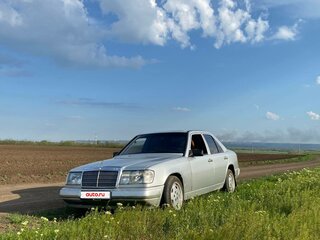 1985 Mercedes-Benz W124 230 4-speed, серый, 400000 рублей, вид 1