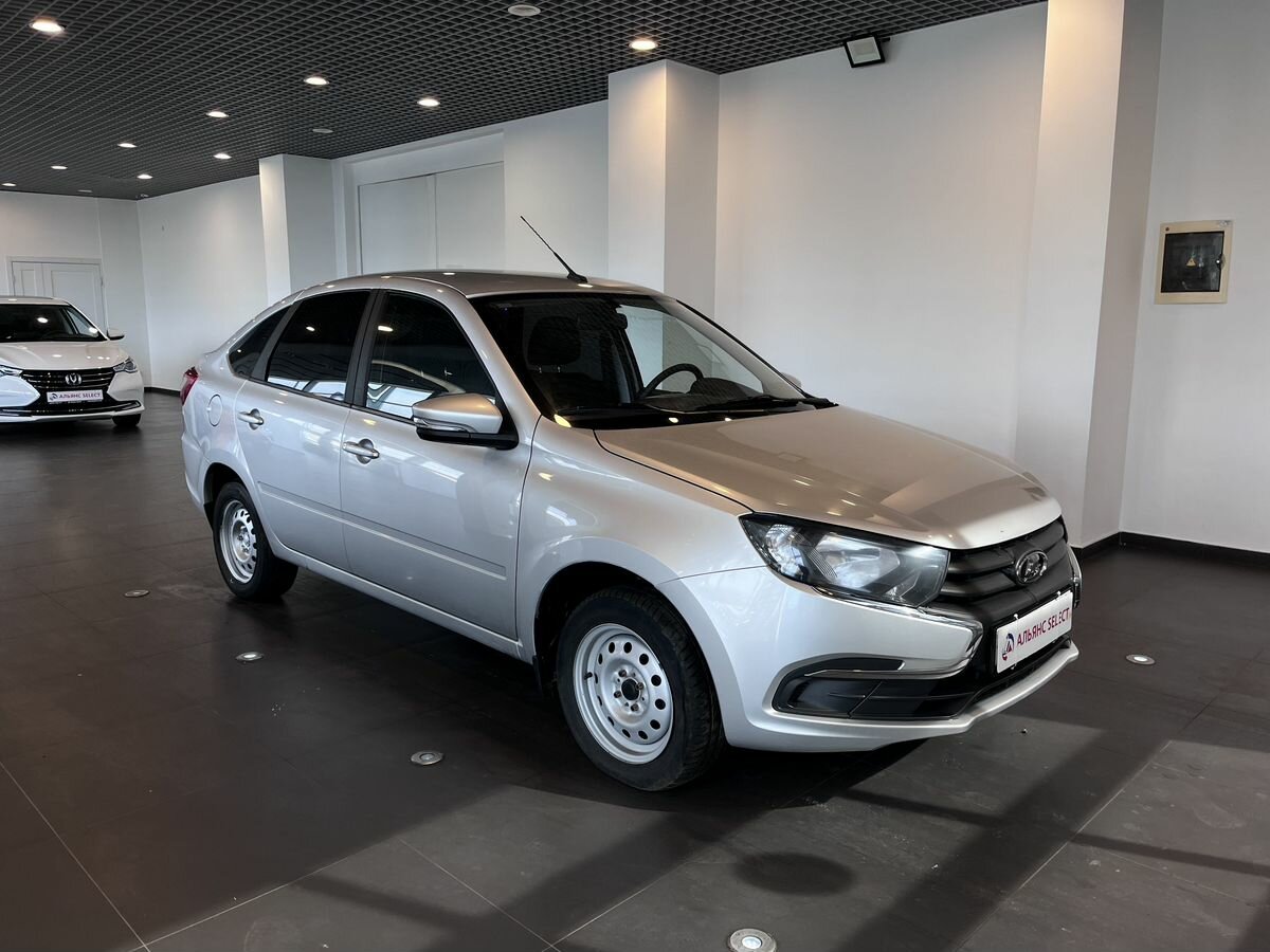 Открыть фотографии: Lada (ВАЗ) Granta I Рестайлинг