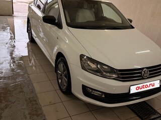 2020 Volkswagen Polo V Рестайлинг, белый, 1650000 рублей, вид 2