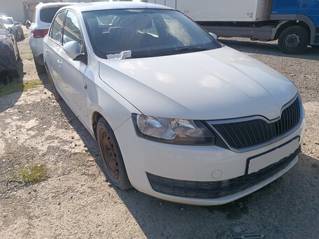 2015 Skoda Rapid I, белый, 377000 рублей, вид 2
