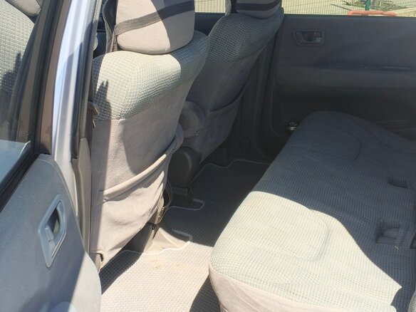2003 Mitsubishi Space Wagon III, серебристый - вид 12