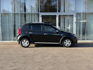 2013 Renault Sandero Stepway I, чёрный, 699000 рублей, вид 4