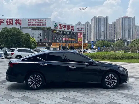 2023 Nissan Altima VI (L34) Рестайлинг, чёрный, 1740000 рублей - вид 3
