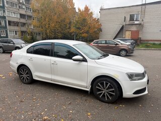 2014 Volkswagen Jetta VI Рестайлинг, белый, 700000 рублей, вид 3