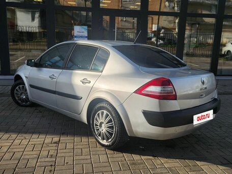 2006 Renault Megane II Рестайлинг, серый, 320000 рублей, вид 3