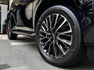 2025 Infiniti QX80 II, чёрный, 14990000 рублей, вид 5