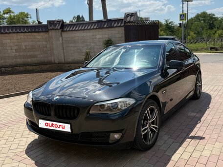 2010 BMW 5 серии 523i VI (F10/F11/F07), чёрный, 1370000 рублей, вид 1