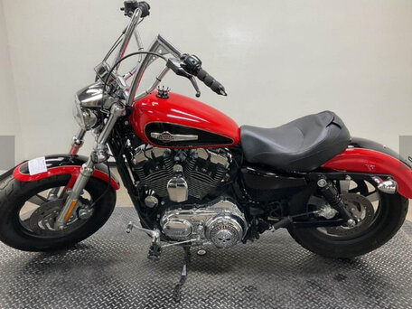 2011 Harley-Davidson Sportster 1200, красный, 540000 рублей, вид 2