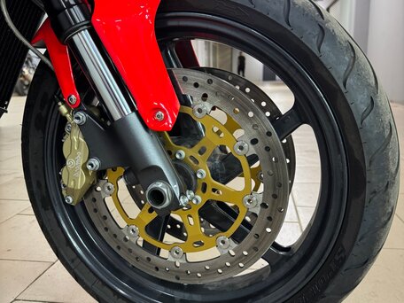 2004 Aprilia Tuono 1000, красный, 500000 рублей, вид 3