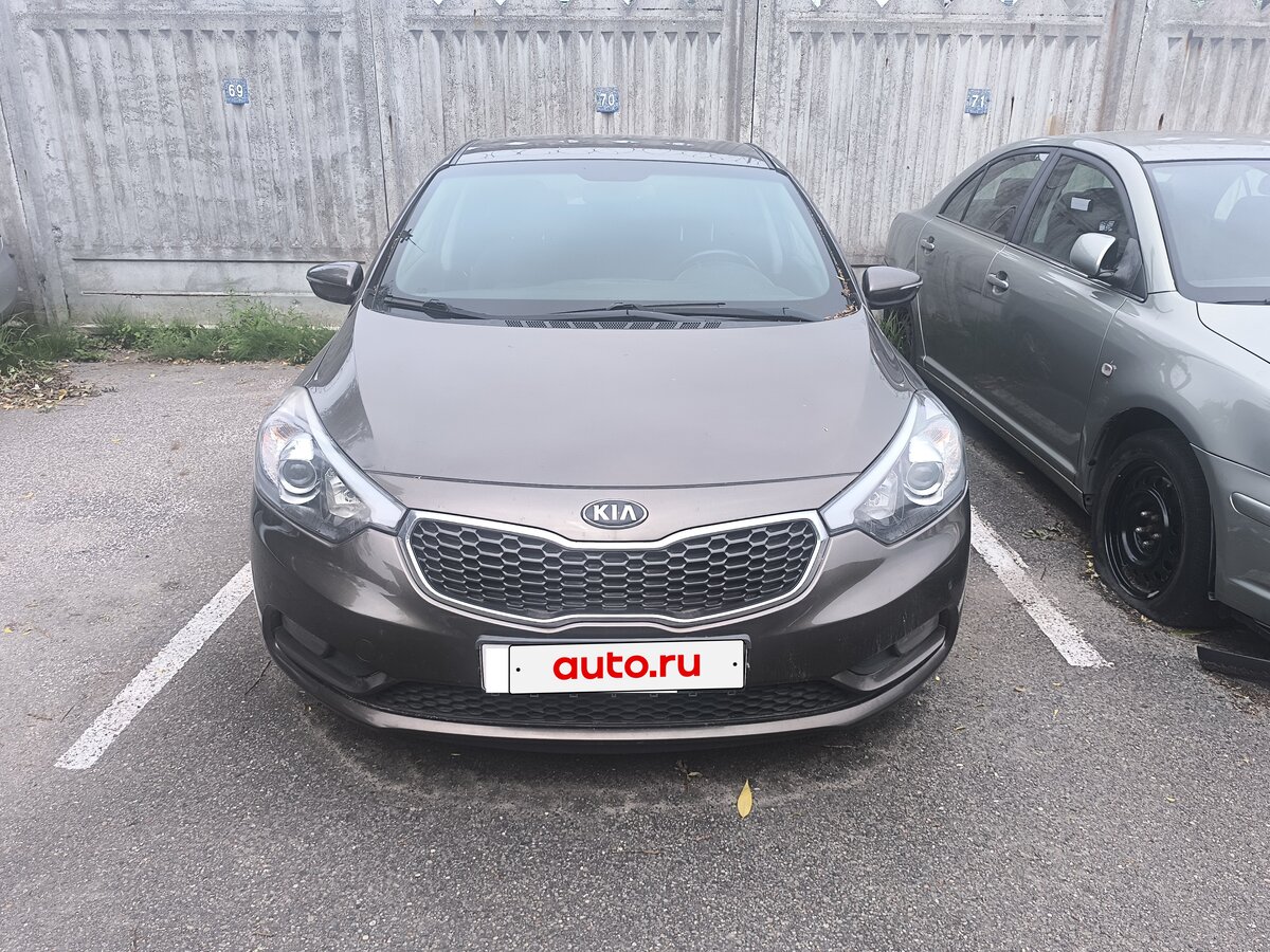 Открыть фотографии: Kia Cerato III