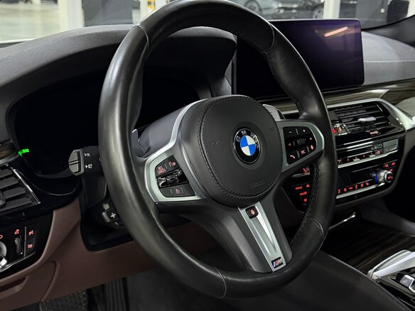 2020 BMW 5 серии 530i xDrive VII (G30/G31/G38) Рестайлинг, белый - вид 15