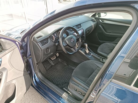 2017 Skoda Octavia III (A7) Рестайлинг, синий, 1965000 рублей - вид 11
