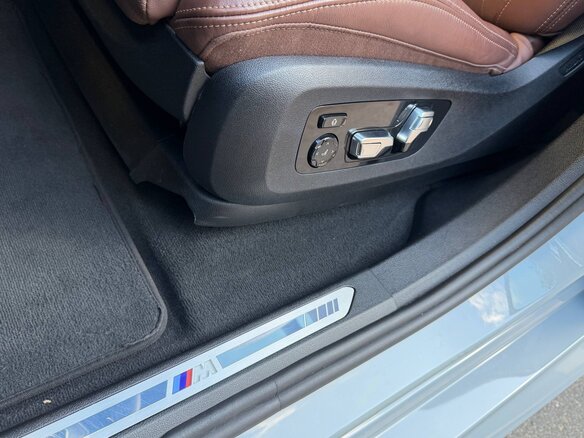 2024 BMW X6 40i III (G06) Рестайлинг, серый - вид 15