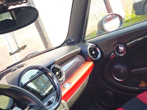 2010 Mini Hatch Cooper S II (R56) Рестайлинг, красный, 865000 рублей - вид 15