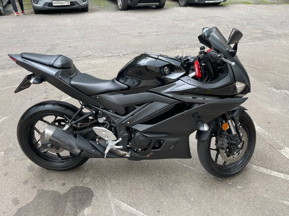 2020 Yamaha YZF-R3, чёрный, 495000 рублей - вид 1