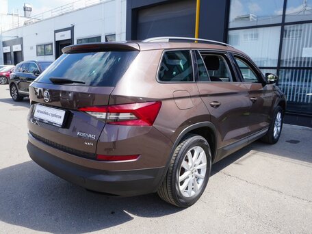 2018 Skoda Kodiaq I, коричневый, 2425000 рублей, вид 5