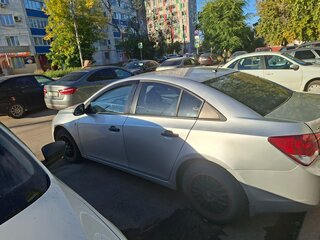 2011 Chevrolet Cruze I, серебристый, 550000 рублей, вид 4