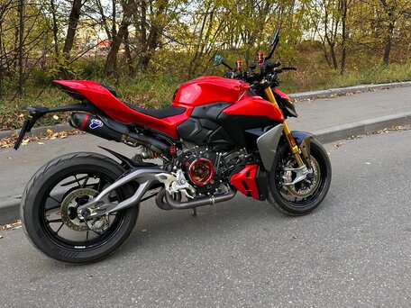 2025 Ducati Streetfighter V2, красный, 2490000 рублей, вид 3