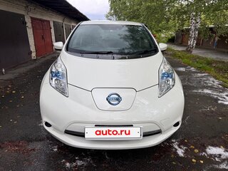 2016 Nissan Leaf (EM57) I (ZE0/AZE0), белый, 1250000 рублей, вид 2