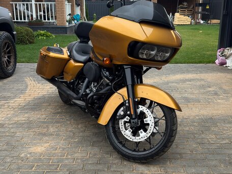 2023 Harley-Davidson Road Glide Special, золотистый, 2650000 рублей, вид 3