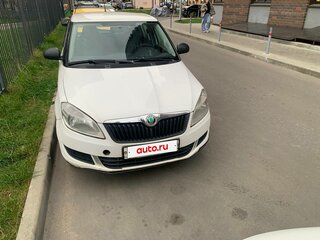 2012 Skoda Fabia II Рестайлинг, белый, 270000 рублей, вид 2