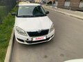 2012 Skoda Fabia II Рестайлинг, белый, 270000 рублей - вид 1