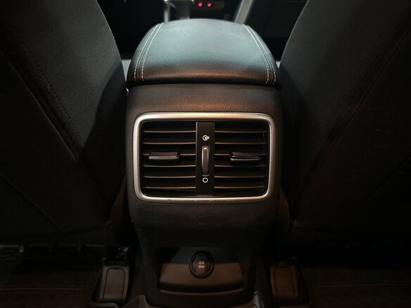 2016 Kia Sportage IV, чёрный, 2129000 рублей - вид 21