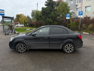 2010 Kia Rio II Рестайлинг, чёрный, 520000 рублей, вид 4