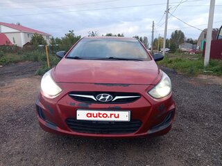 2012 Hyundai Solaris I, красный, 600000 рублей, вид 4