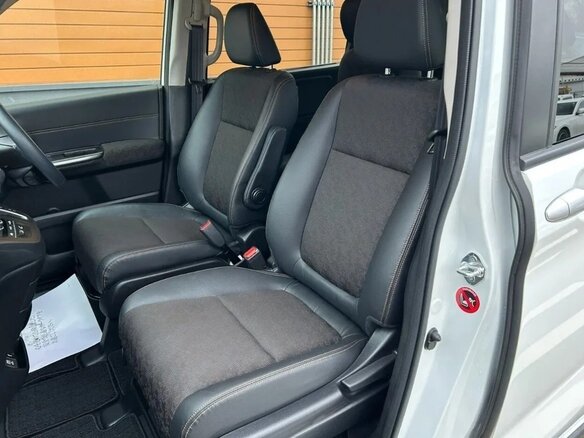2023 Honda Freed II Рестайлинг, белый, 1450000 рублей - вид 7