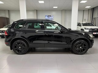 2015 Volkswagen Touareg II Рестайлинг, чёрный, 3190000 рублей, вид 5