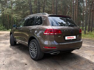 2012 Volkswagen Touareg II, коричневый, 1750000 рублей, вид 5