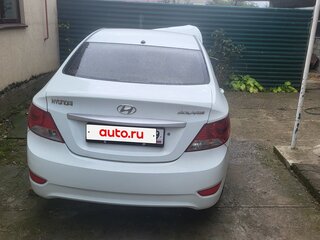 2011 Hyundai Solaris I, белый, 400000 рублей, вид 4