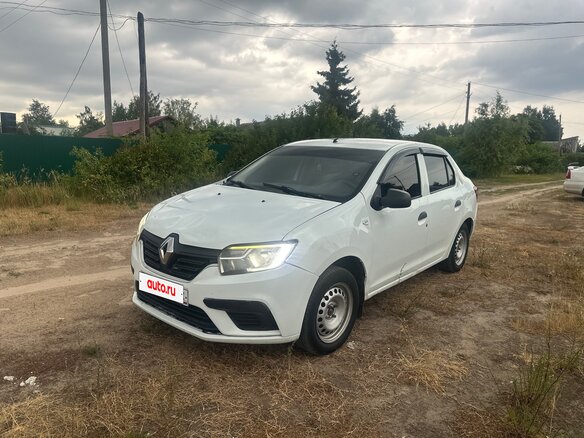 2020 Renault Logan II Рестайлинг, белый, 350000 рублей