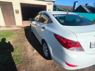 2013 Hyundai Solaris I, белый, 500000 рублей, вид 3