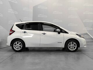2018 Nissan Note e-Power II Рестайлинг, белый, 1050000 рублей, вид 5