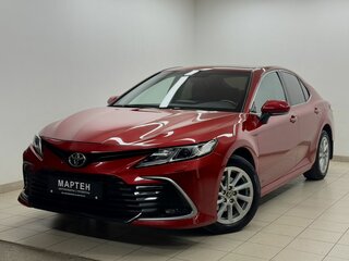 2021 Toyota Camry VIII (XV70) Рестайлинг, красный, 3045000 рублей, вид 1