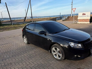 2011 Chevrolet Cruze I, чёрный, 800000 рублей, вид 2