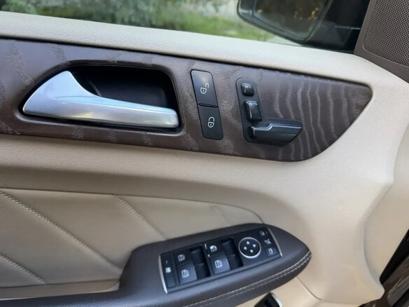 2015 Mercedes-Benz GL-Класс 350 II (X166), коричневый, 2600000 рублей - вид 7