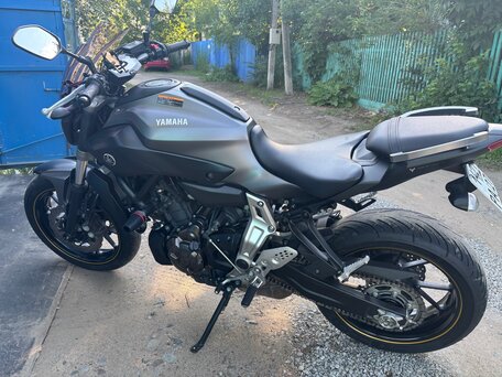 2014 Yamaha MT-07 (FZ-07), серый, 500000 рублей, вид 2