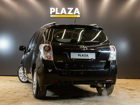 2012 Toyota Verso I, чёрный, 900000 рублей, вид 4