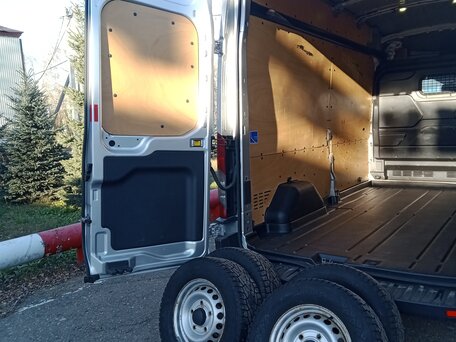 2017 Ford Transit, серебристый, 2600000 рублей, вид 5