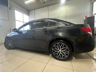 2012 Chevrolet Cruze I, чёрный, 700000 рублей, вид 4