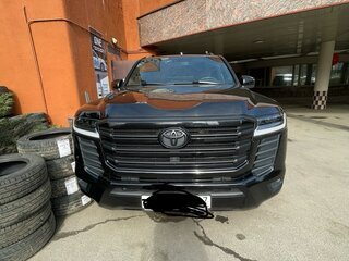2011 Toyota Land Cruiser 200 Series, чёрный, 4900000 рублей, вид 2