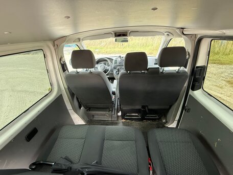 2013 Volkswagen Transporter, белый, 1700000 рублей, вид 2