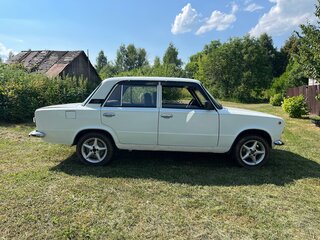1984 Lada (ВАЗ) 2101, белый, 150000 рублей, вид 4