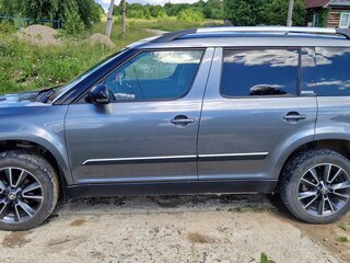 2018 Skoda Yeti I Рестайлинг, серый, 1340000 рублей, вид 4
