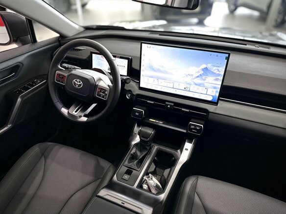 2026 Toyota RAV4 VI (XA60), белый, 4540000 рублей - вид 13